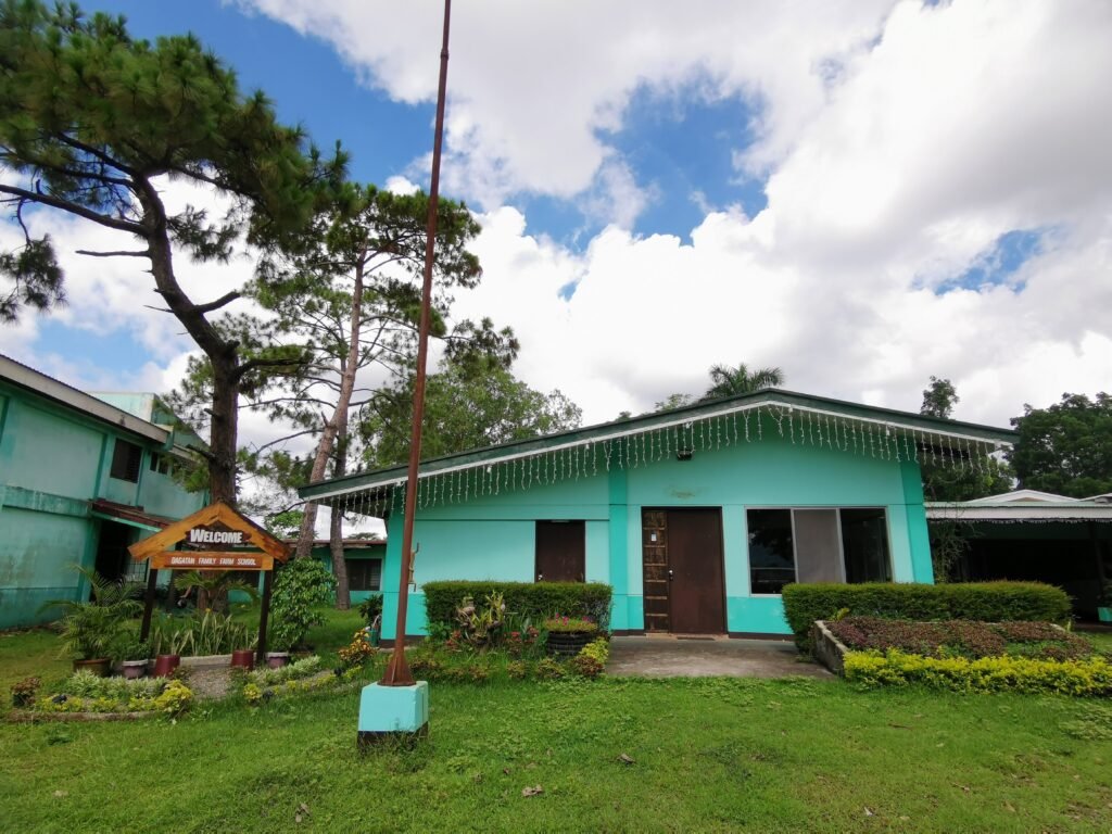 Dagatan_Family_Farm